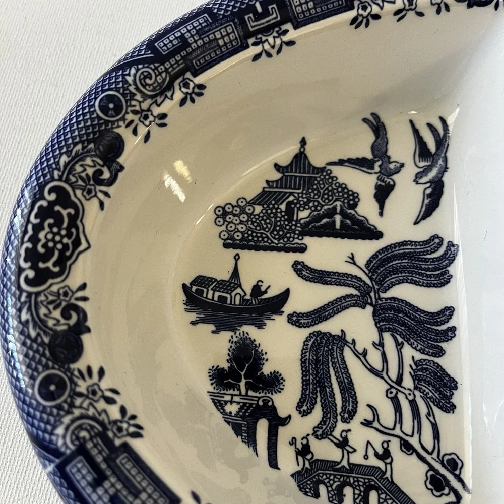 Vintage Churchill Blue Willow Divided Oval Vegetable Dish 🇬🇧 – Made in England